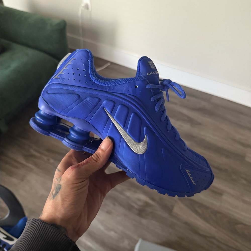 Women’s Nike Shox R4 7.5(6y)